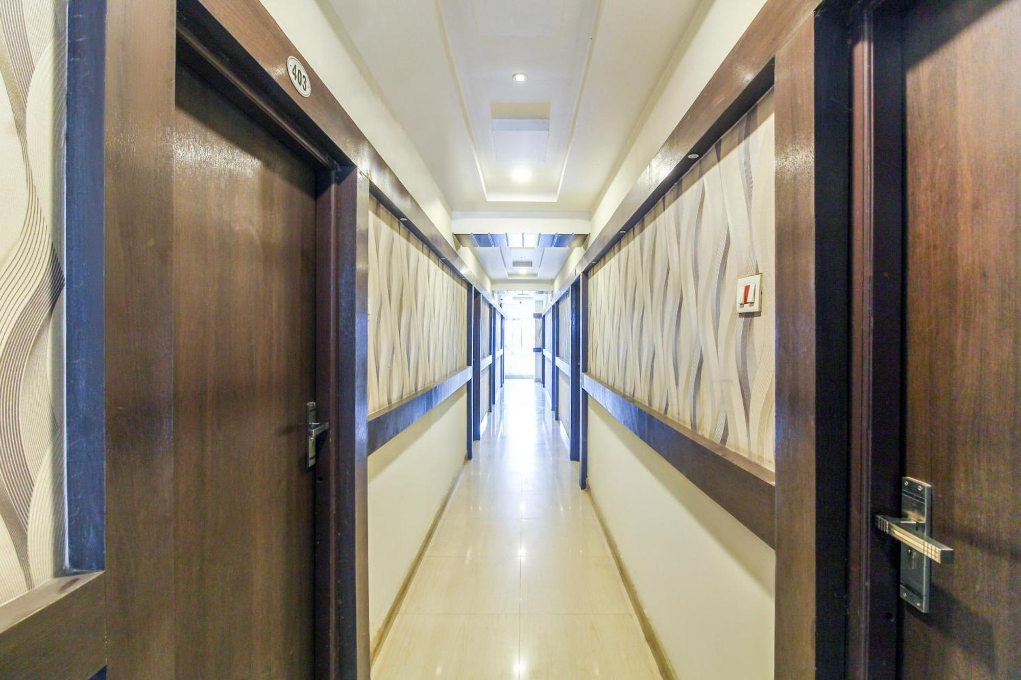Hotel O Sri Harsha Residency Near Jntu Metro Haidarábád Kültér fotó